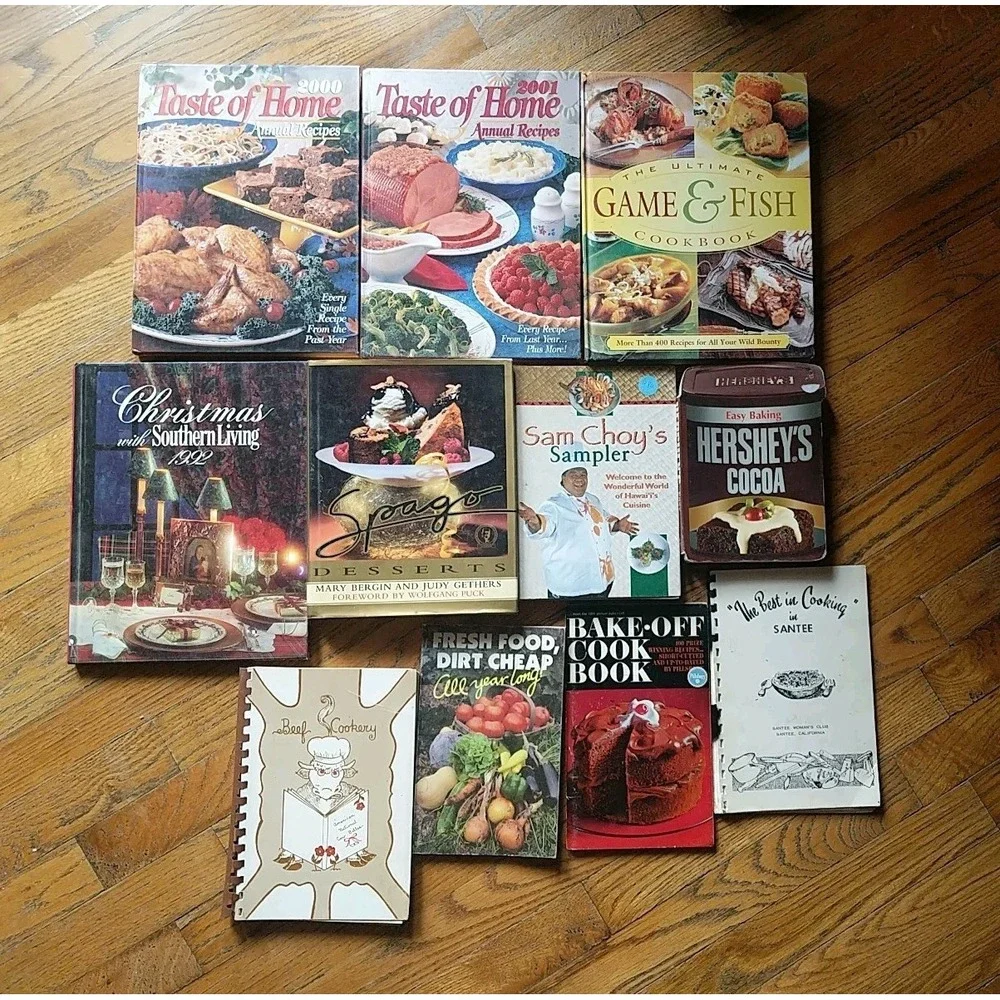 Lot Of 11 Cookbooks Spiral, Hard And‎ Soft Cover Dinner Desert Holiday Special